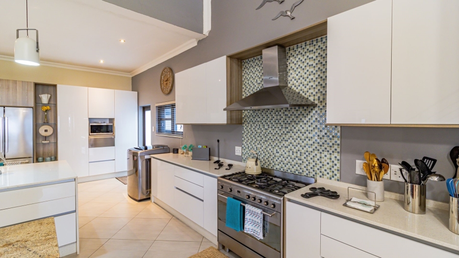 5 Bedroom Property for Sale in Oranjeville Free State